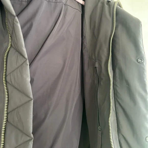 lululemon athletica VIOLET Puffer Coat - Picture 5 of 7